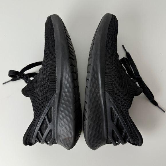 KIZIK Athens Hands Free Slip On Sneaker Mens 5.5 / Women’s 7 - Picture 6 of 12